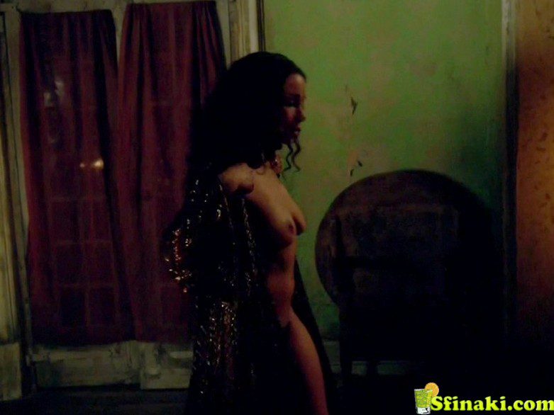 Jessica Parker Kennedy Naked 13