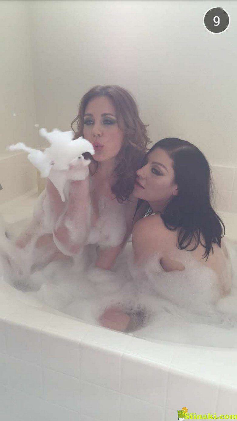 Η Maitland Ward γυμνή! 3