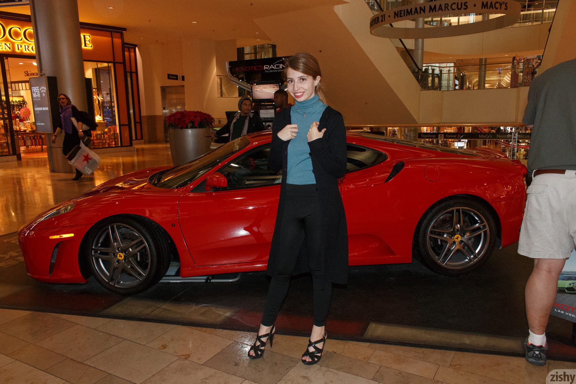 Lola Arburg on Chinese Xmas 7