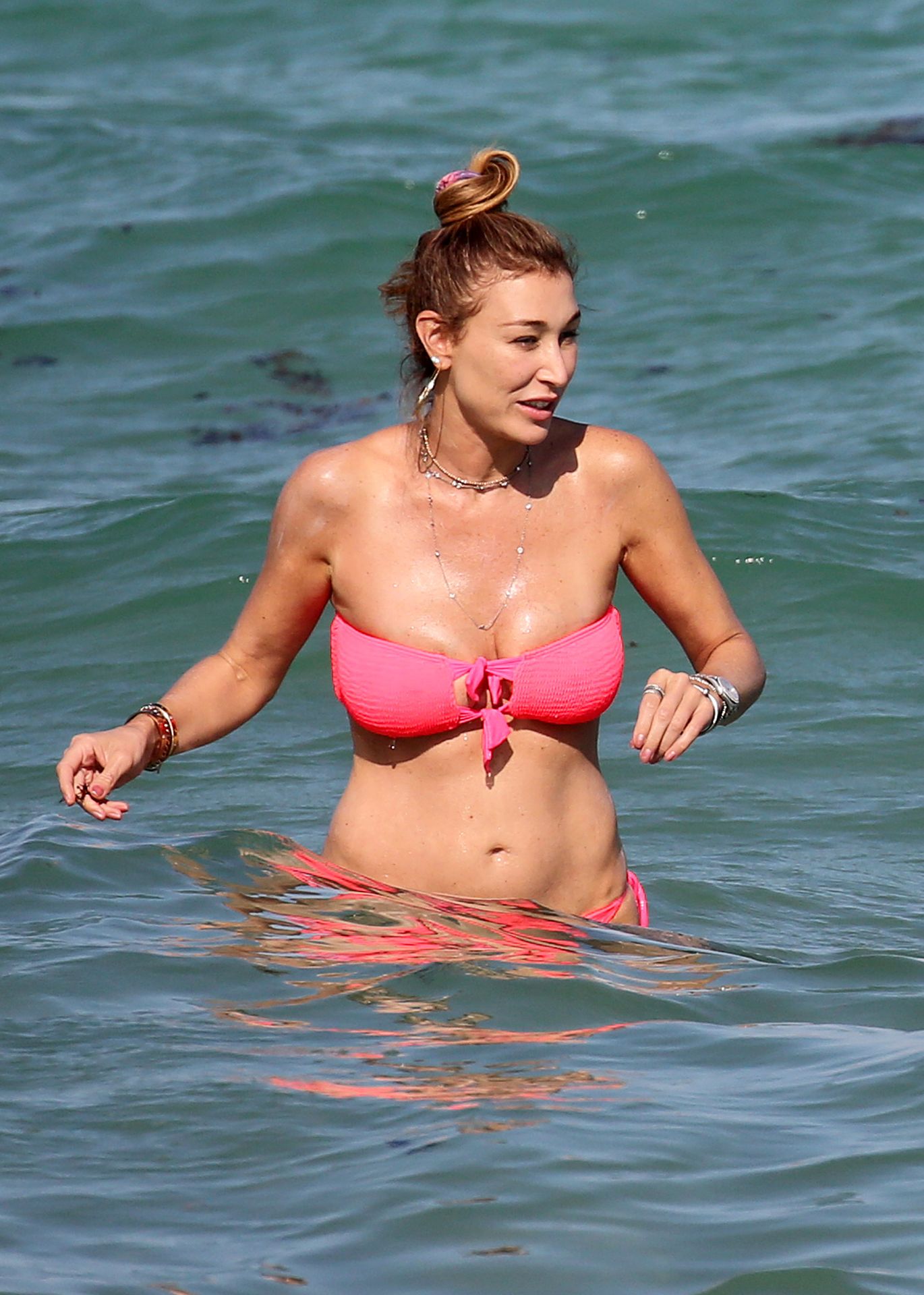 Alana Hadid, Marielle Hadid Sexy (27 Photos) 3