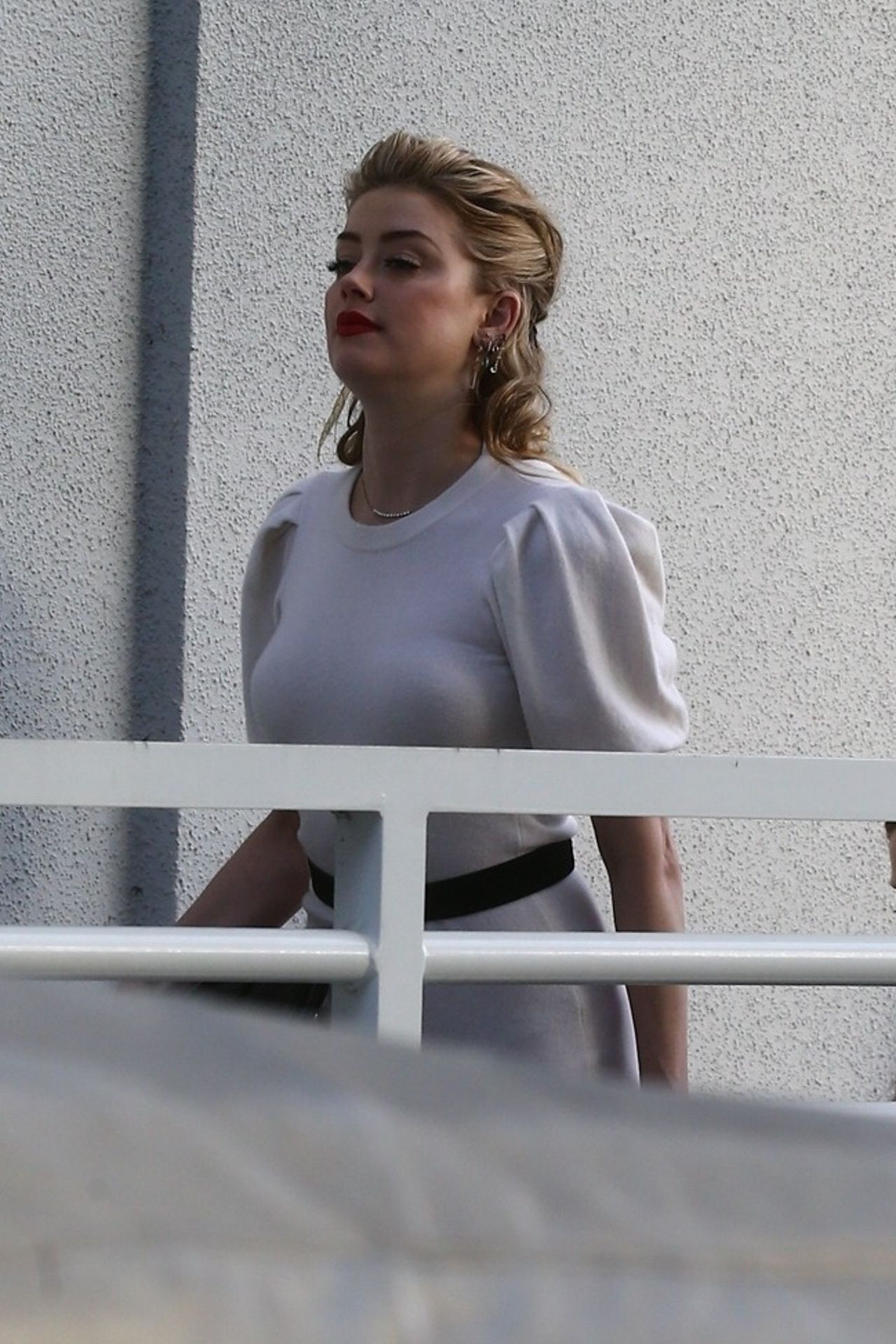 Amber Heard Sexy (41 Photos) 38