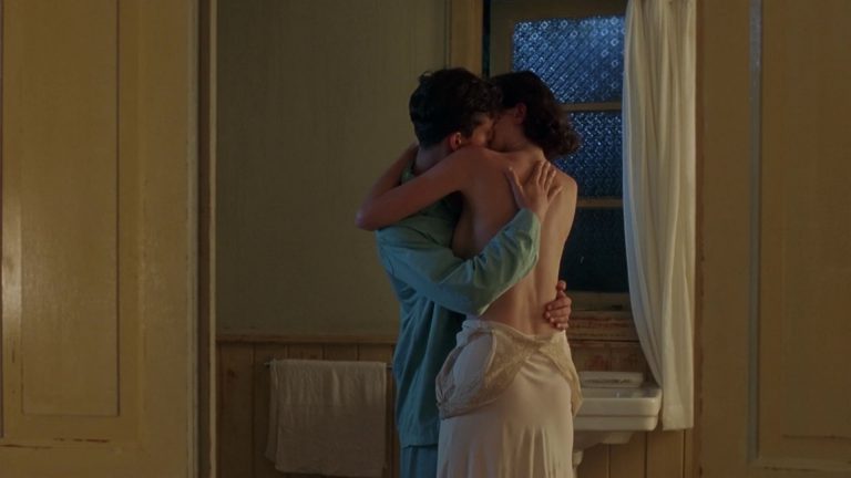 Emily Mortimer Nude – The Sleeping Dictionary (6 Pics + GIF & Video) 6