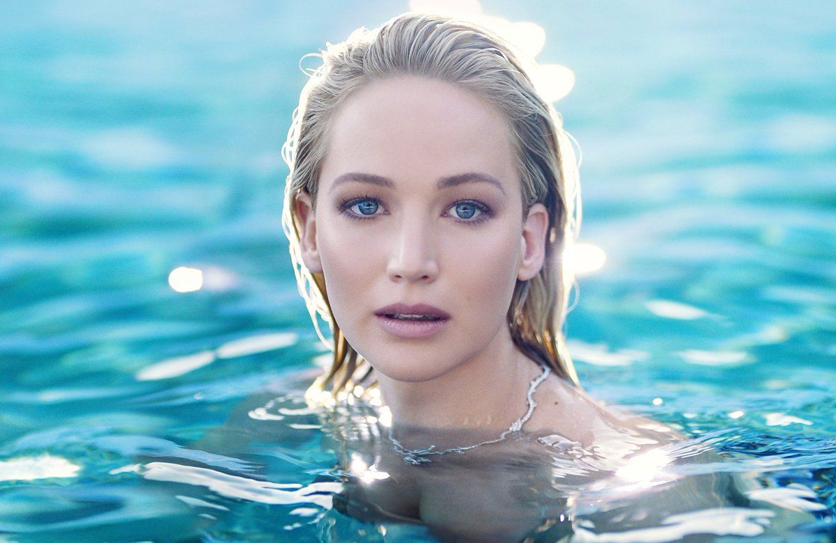 Jennifer Lawrence Sexy (50 Photos + Video) 14