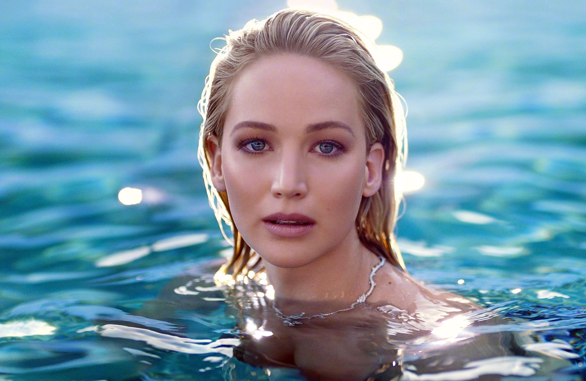 Jennifer Lawrence Sexy (50 Photos + Video) 2