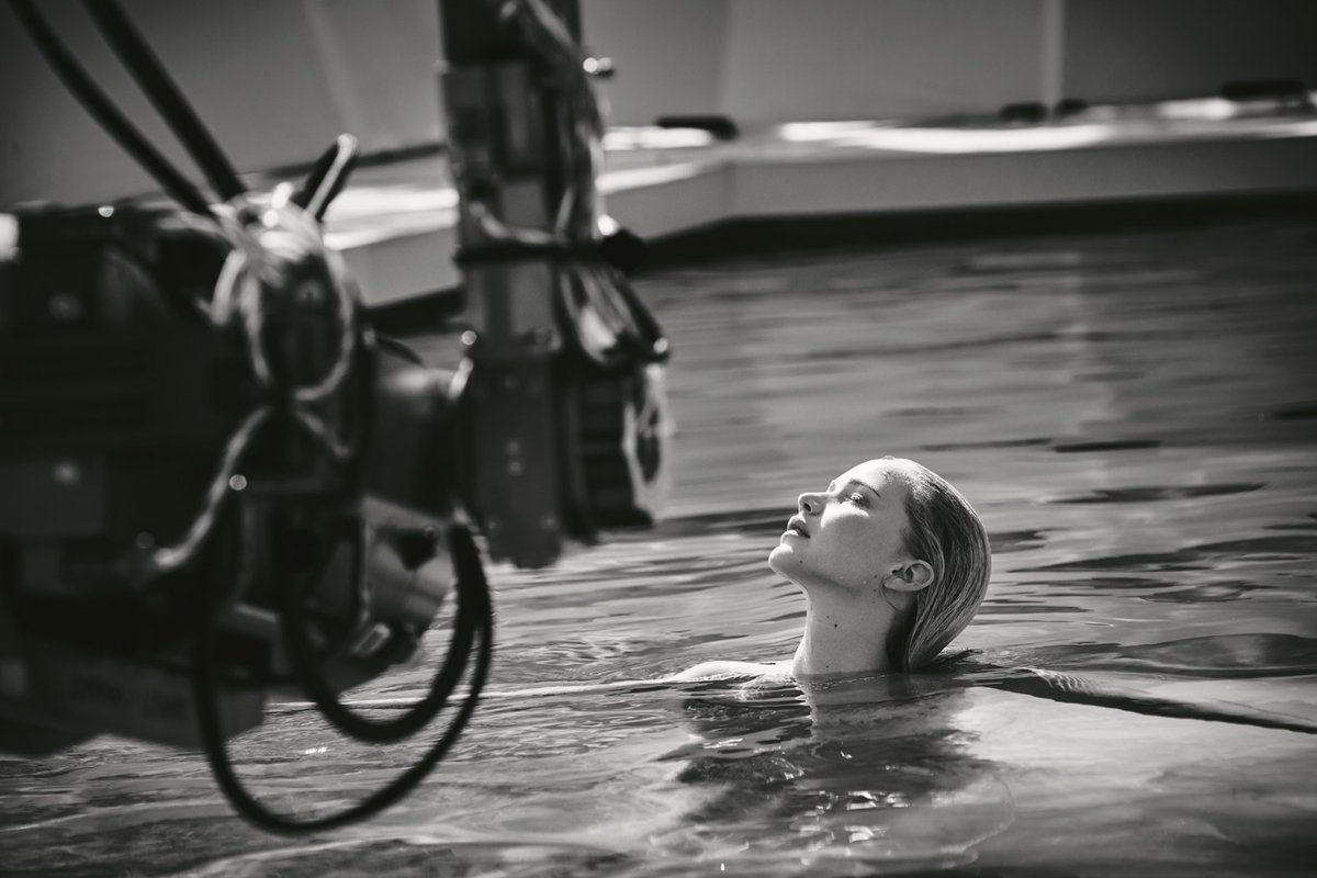 Jennifer Lawrence Sexy (50 Photos + Video) 21