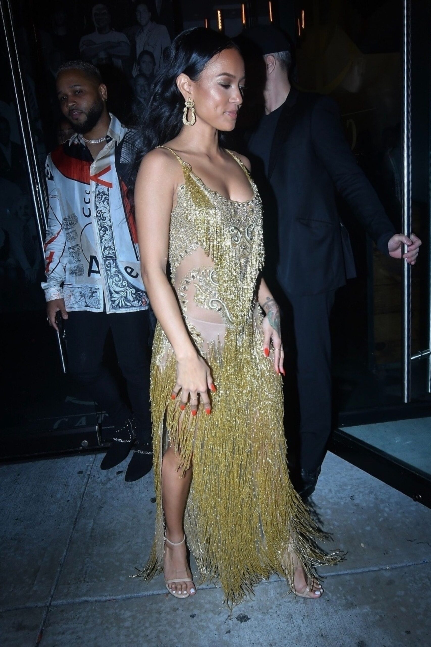 Karrueche Tran Braless (18 Photos) 11