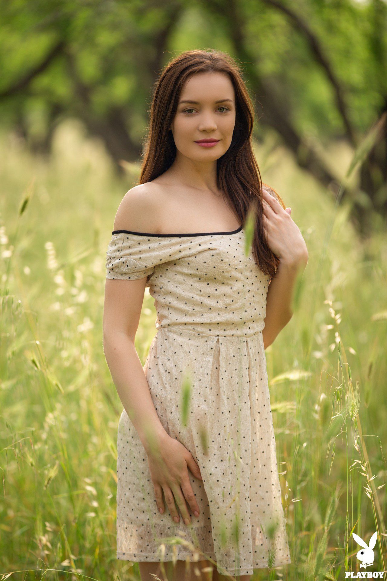 Janeth Tense in Breathtaking Moments 9