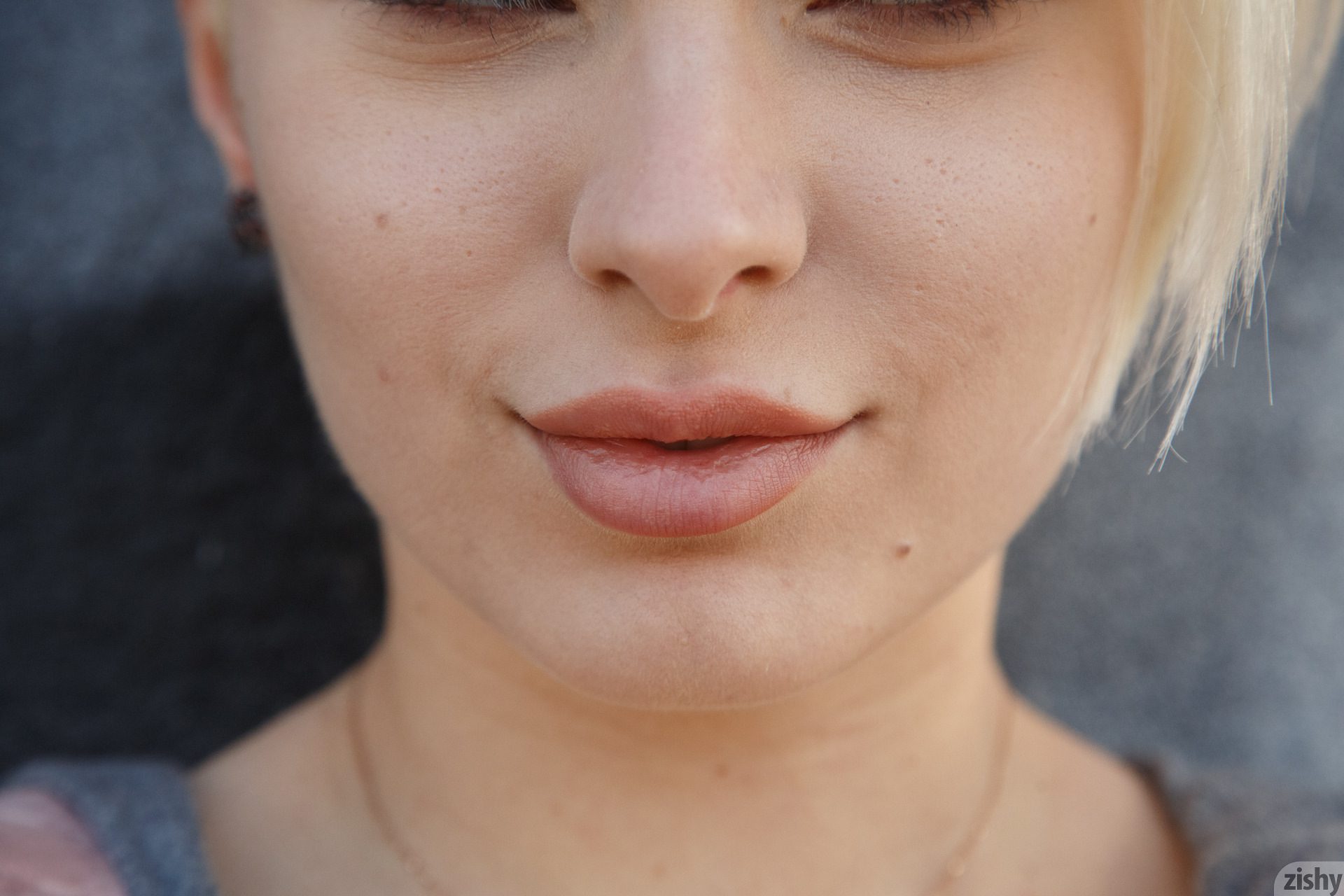 Zishy: Sage Hailong Hollywood Connection 18