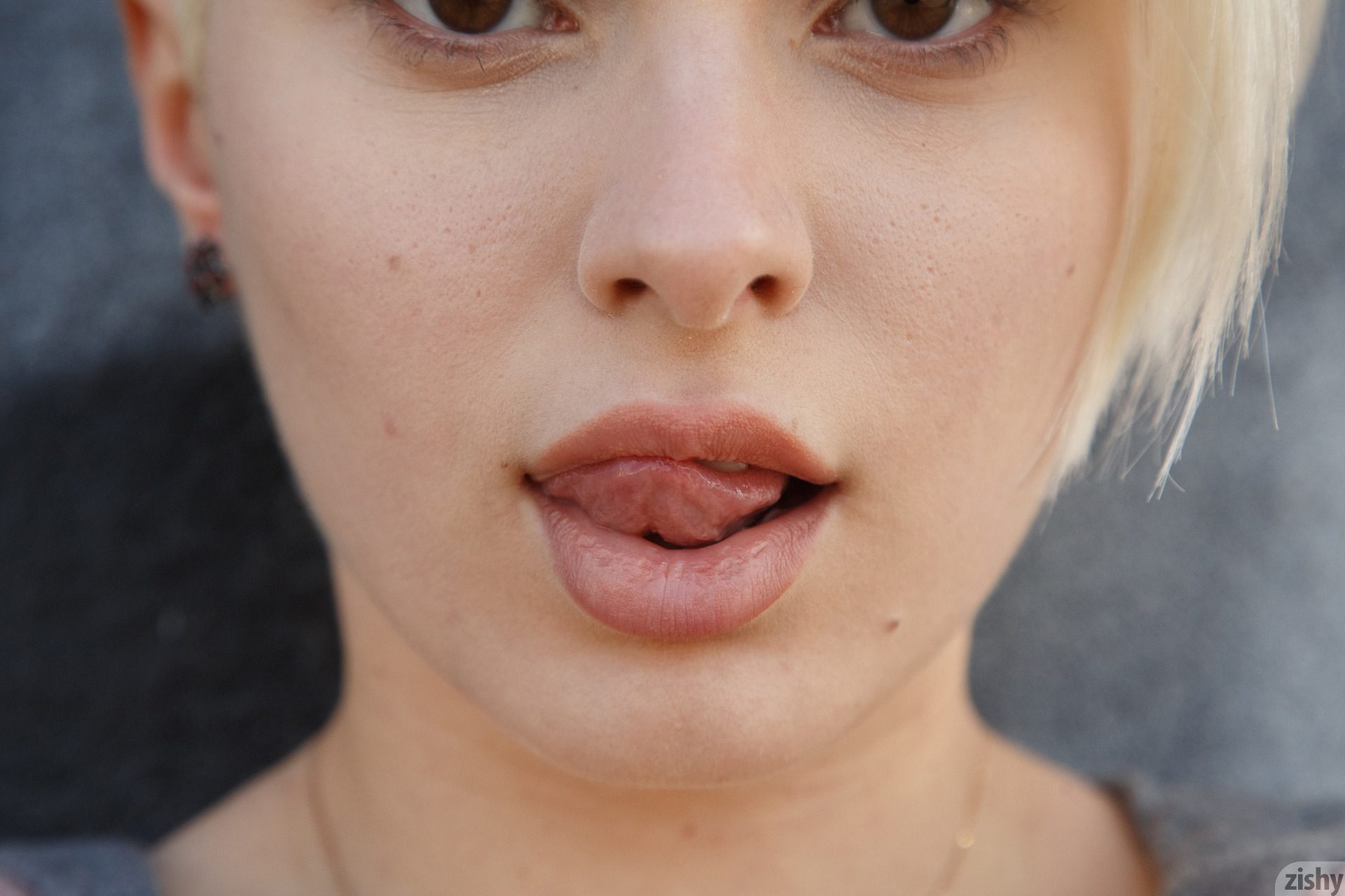 Zishy: Sage Hailong Hollywood Connection 19