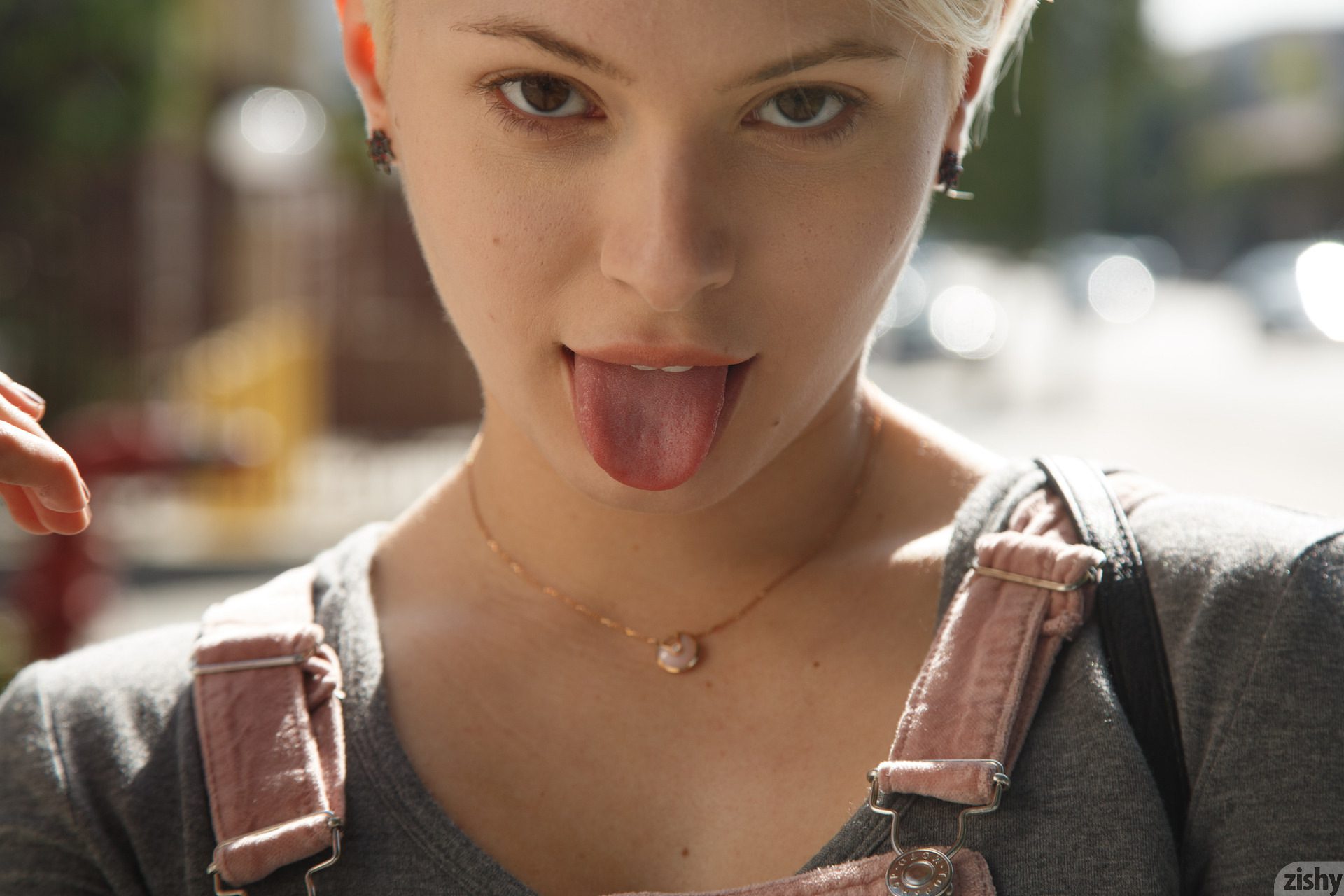 Zishy: Sage Hailong Hollywood Connection 52