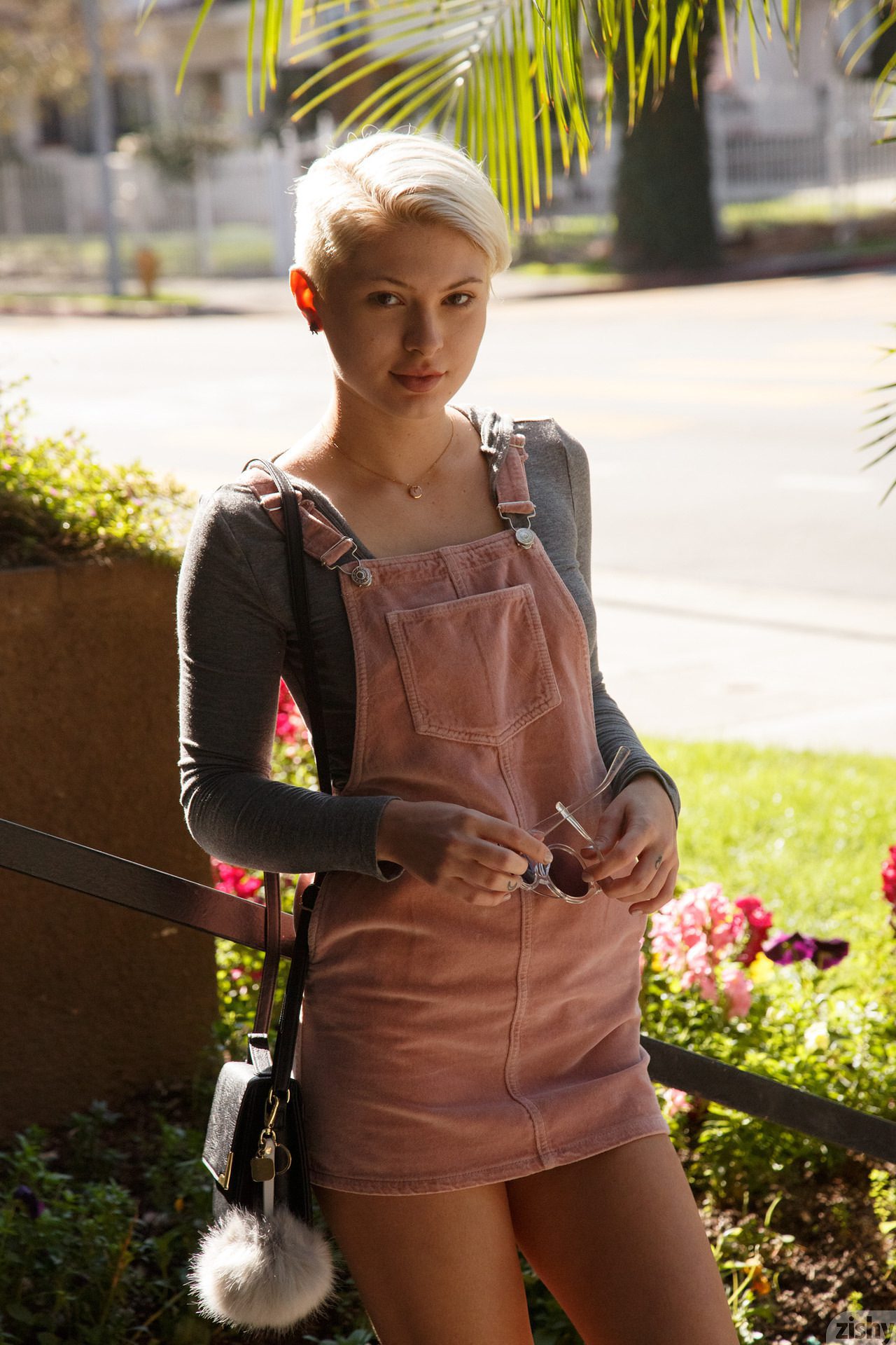 Zishy: Sage Hailong Hollywood Connection 1