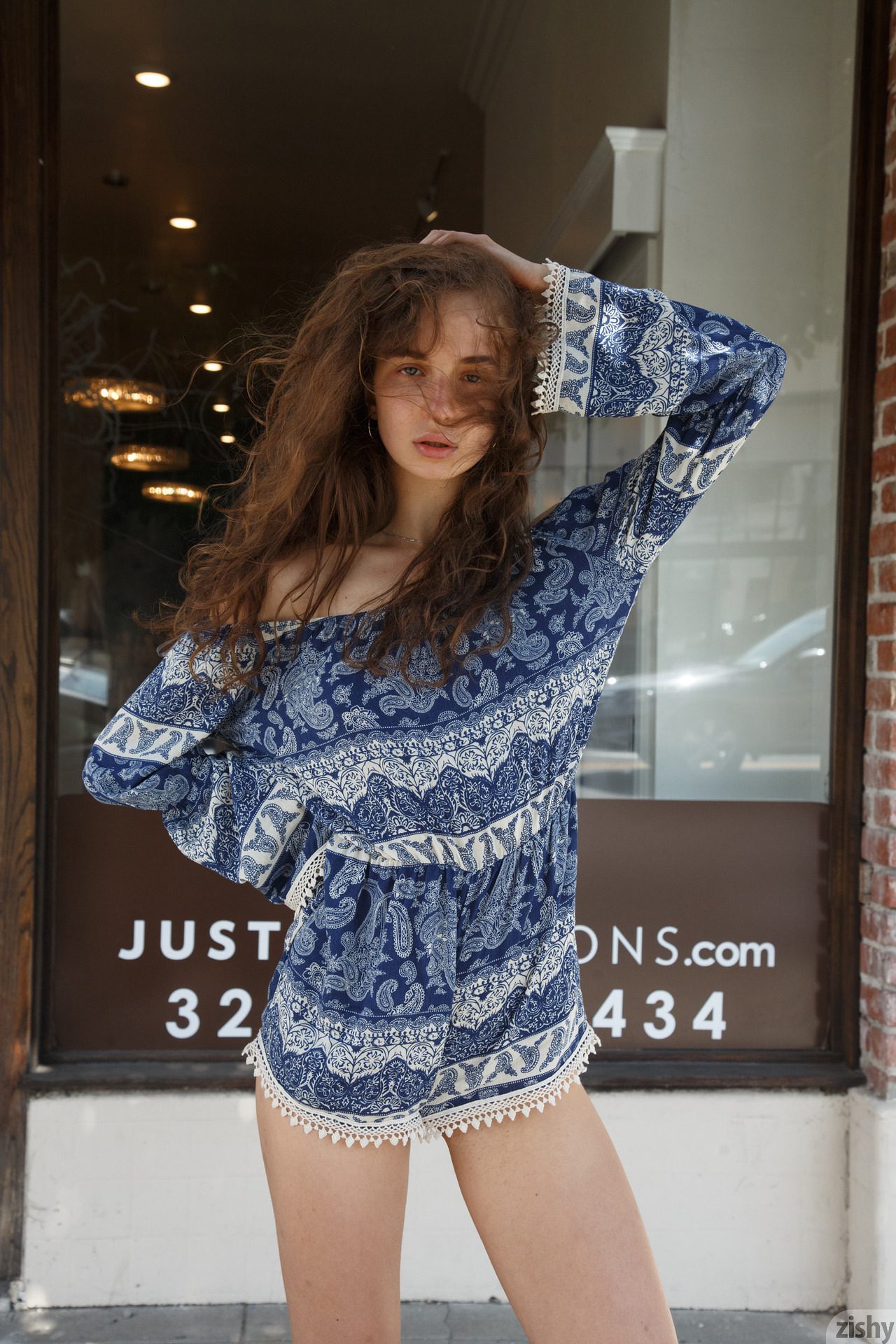 Vivi Kuanas At The Grove - Zishy 24