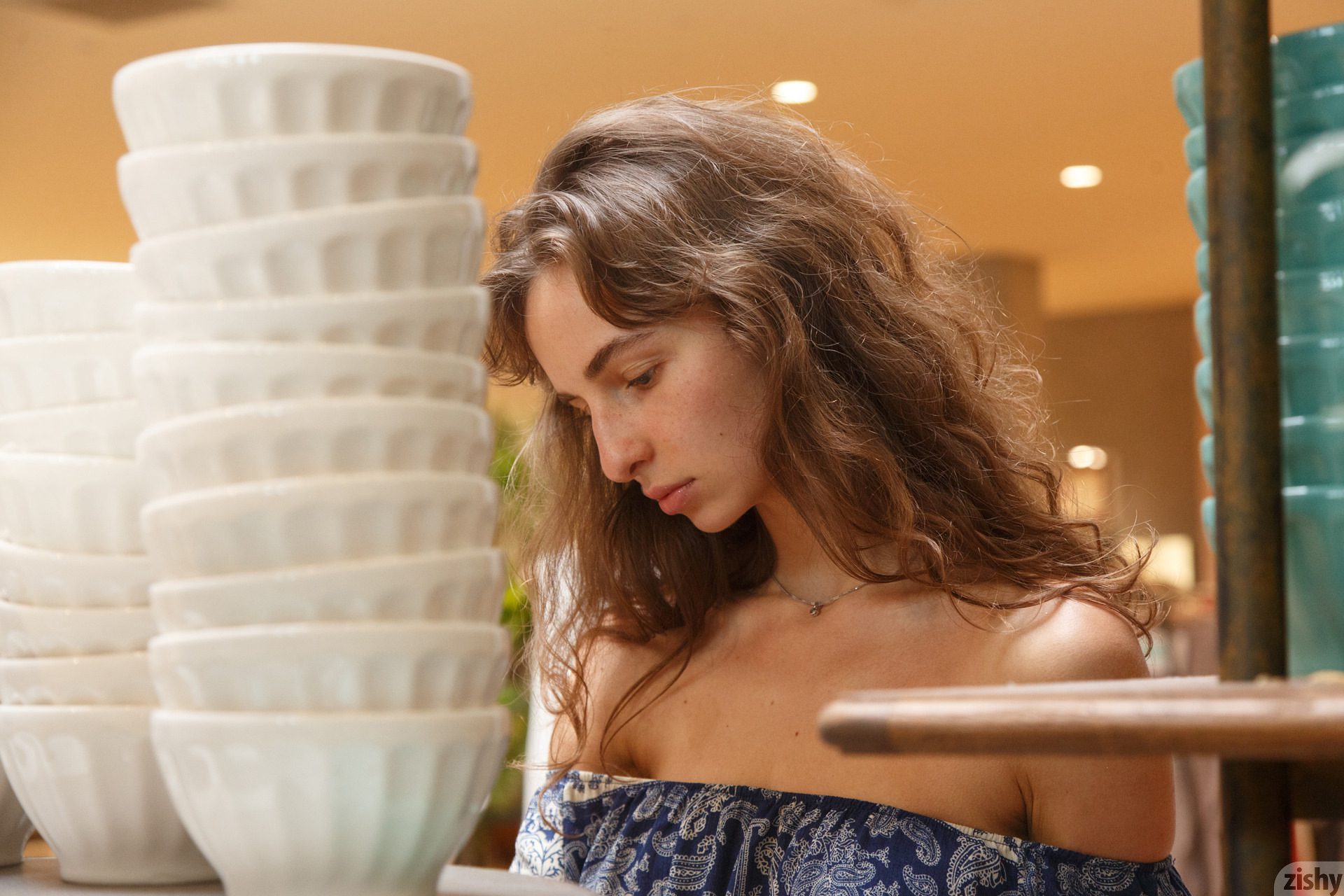 Vivi Kuanas At The Grove - Zishy 26