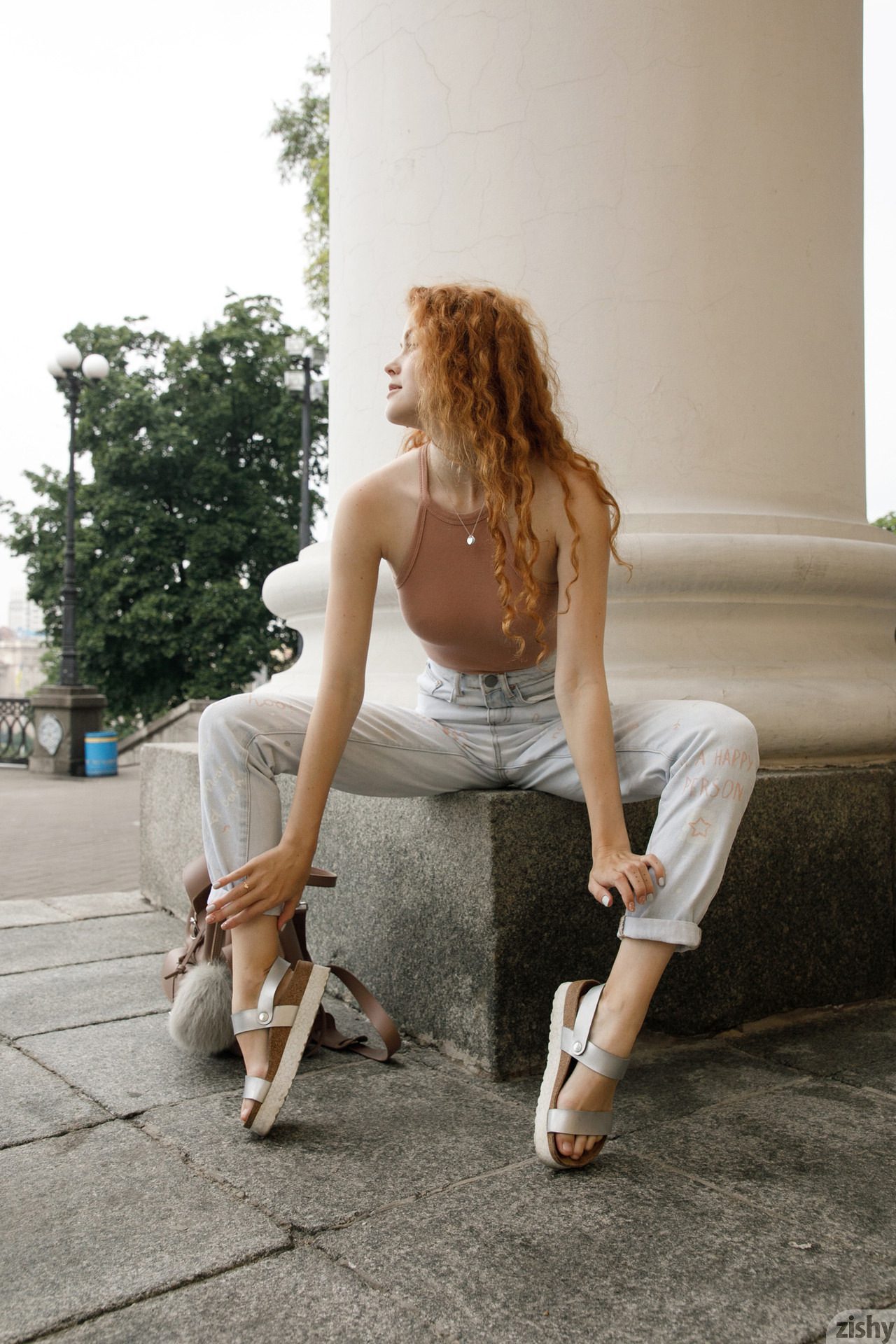 Heidi Romanova Shows Me The Maidan - Zishy 40