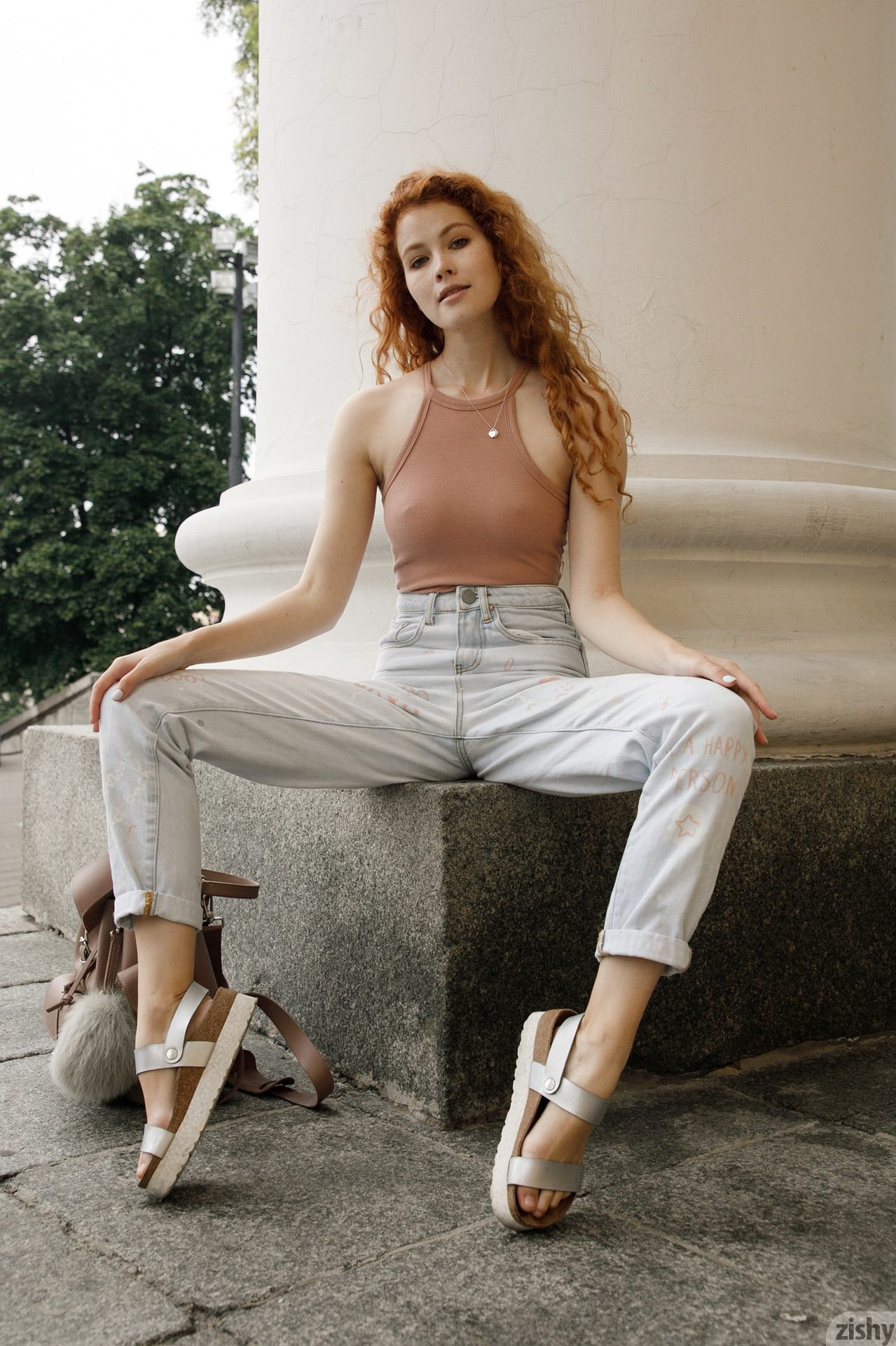 Heidi Romanova Shows Me The Maidan - Zishy 41