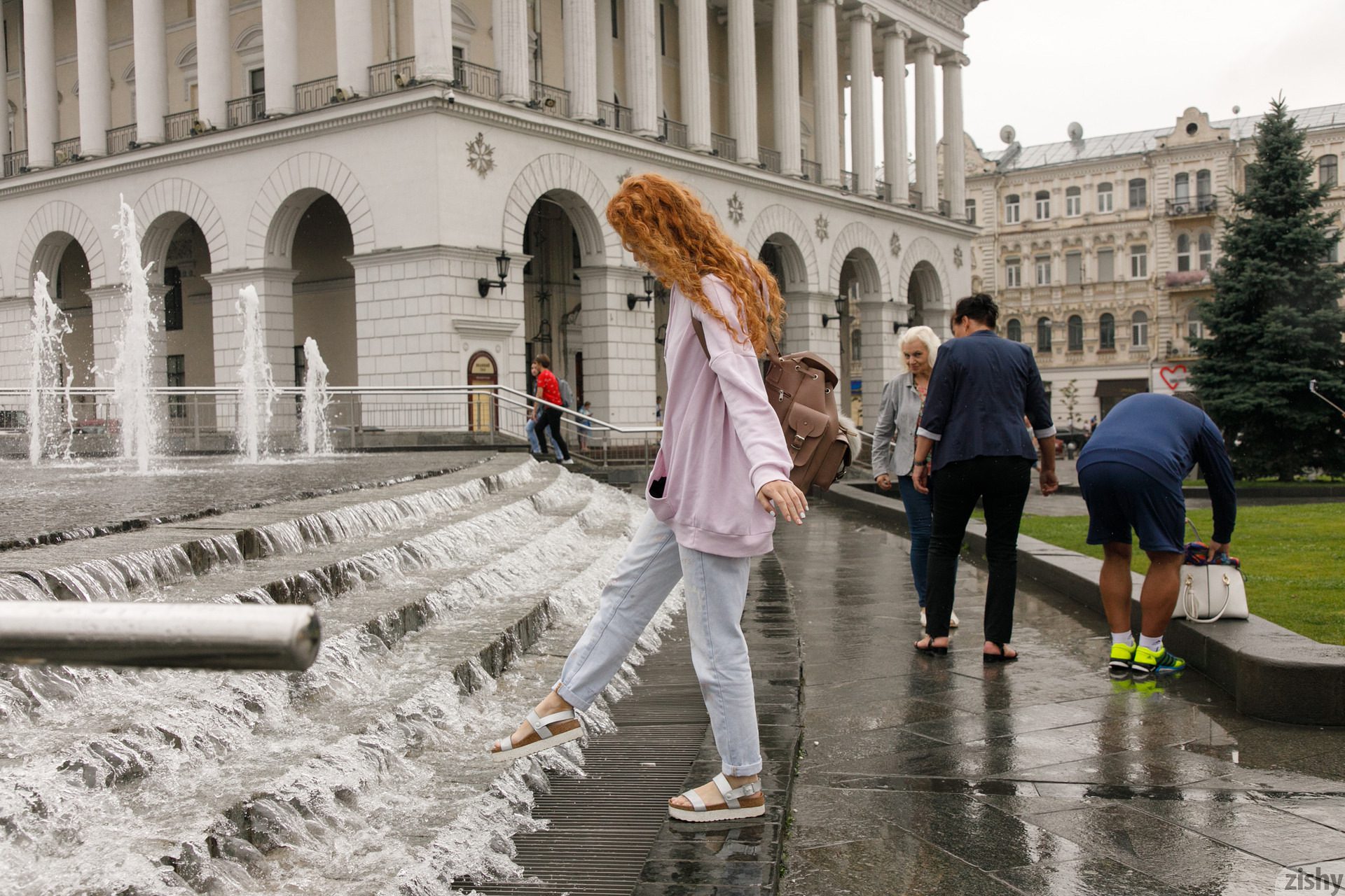 Heidi Romanova Shows Me The Maidan - Zishy 10