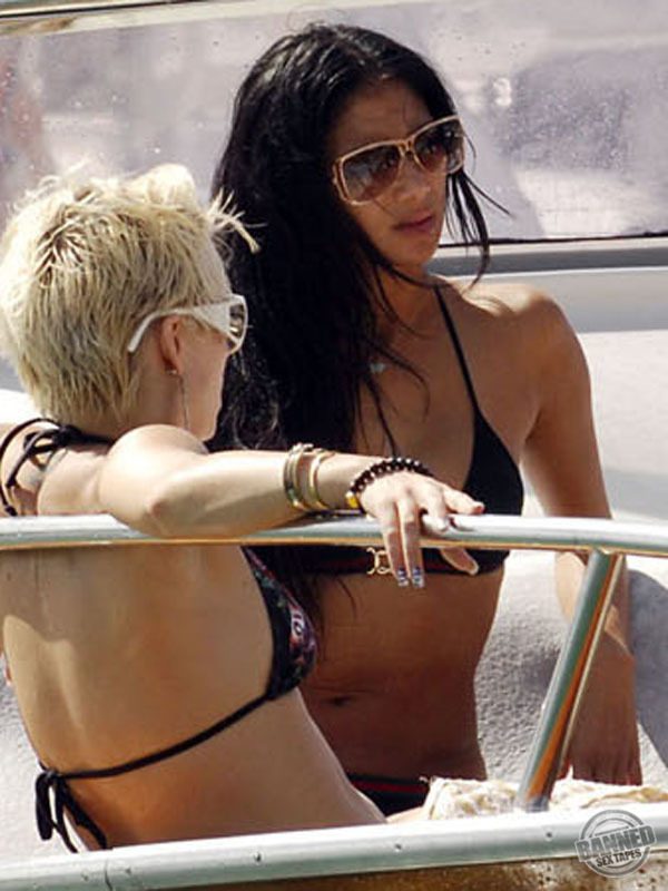 Nicole Scherzinger nude and iCloud hack Pics 12