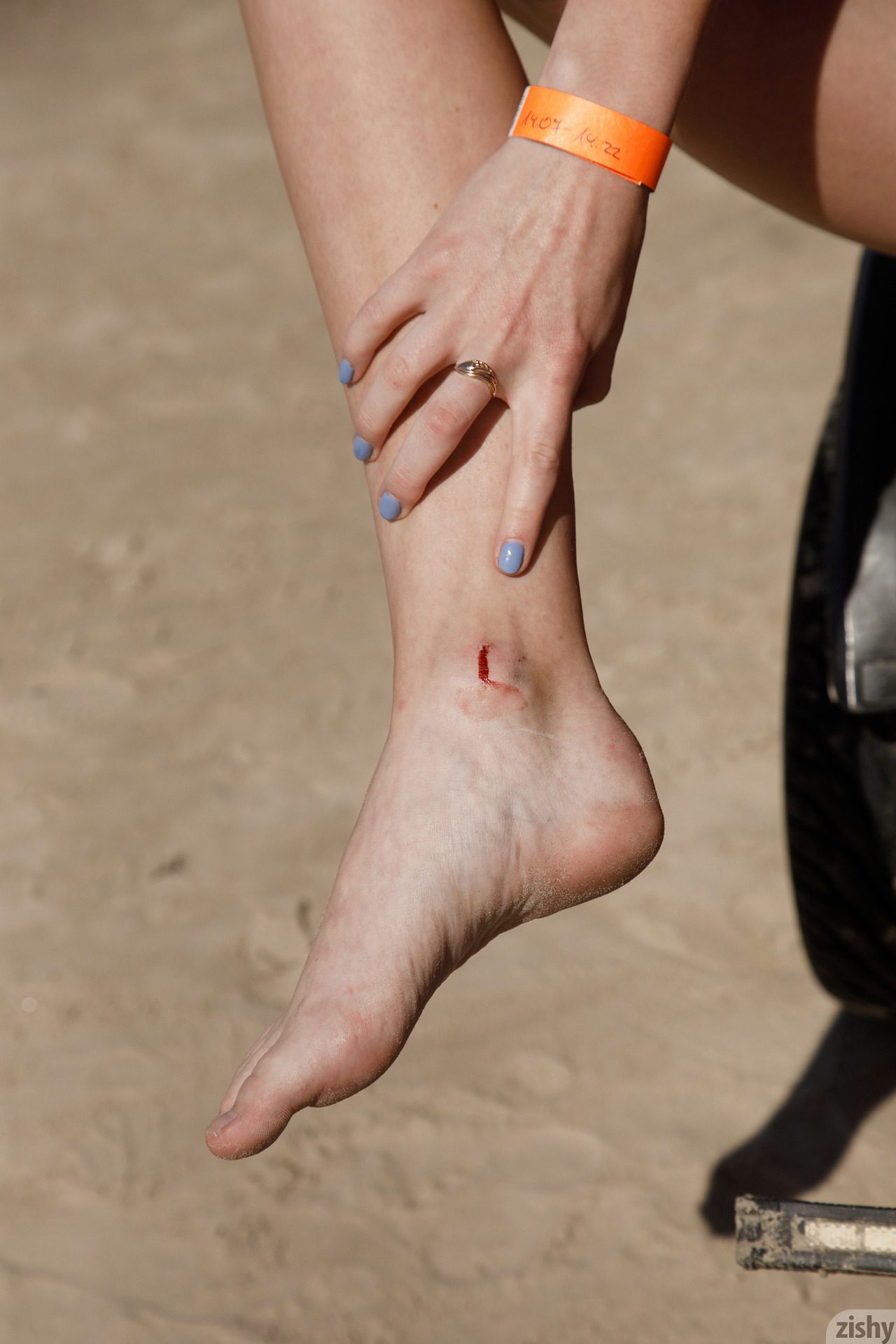 Rune and Bernie Sunny Bunnies II - Zishy 7