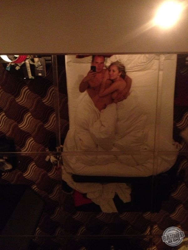 Suzanne Collins iCloud hack Pics 15