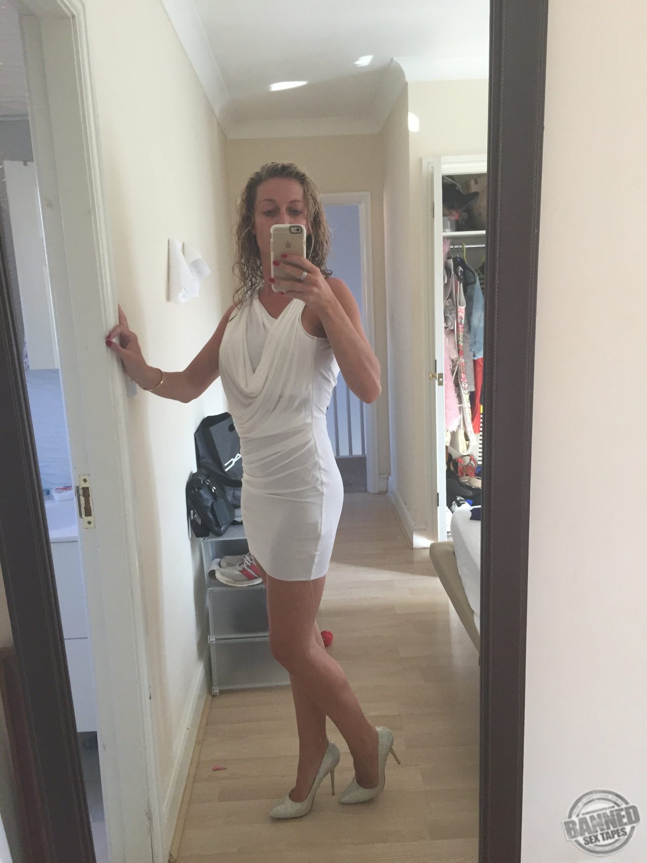 Suzanne Collins iCloud hack Pics 59