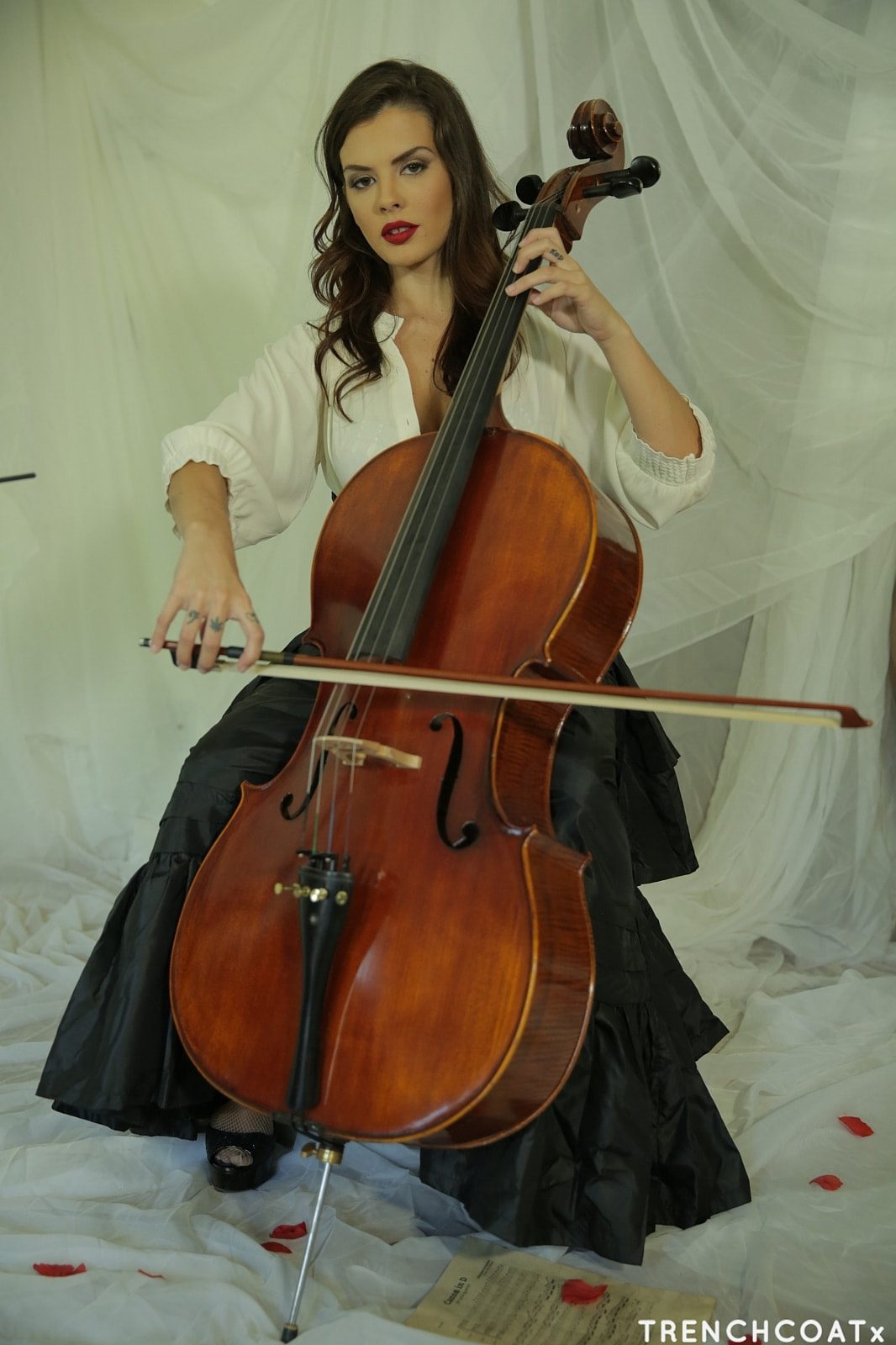 TRENCHCOATx - Bounce - Episode 2 - Keisha Grey 2