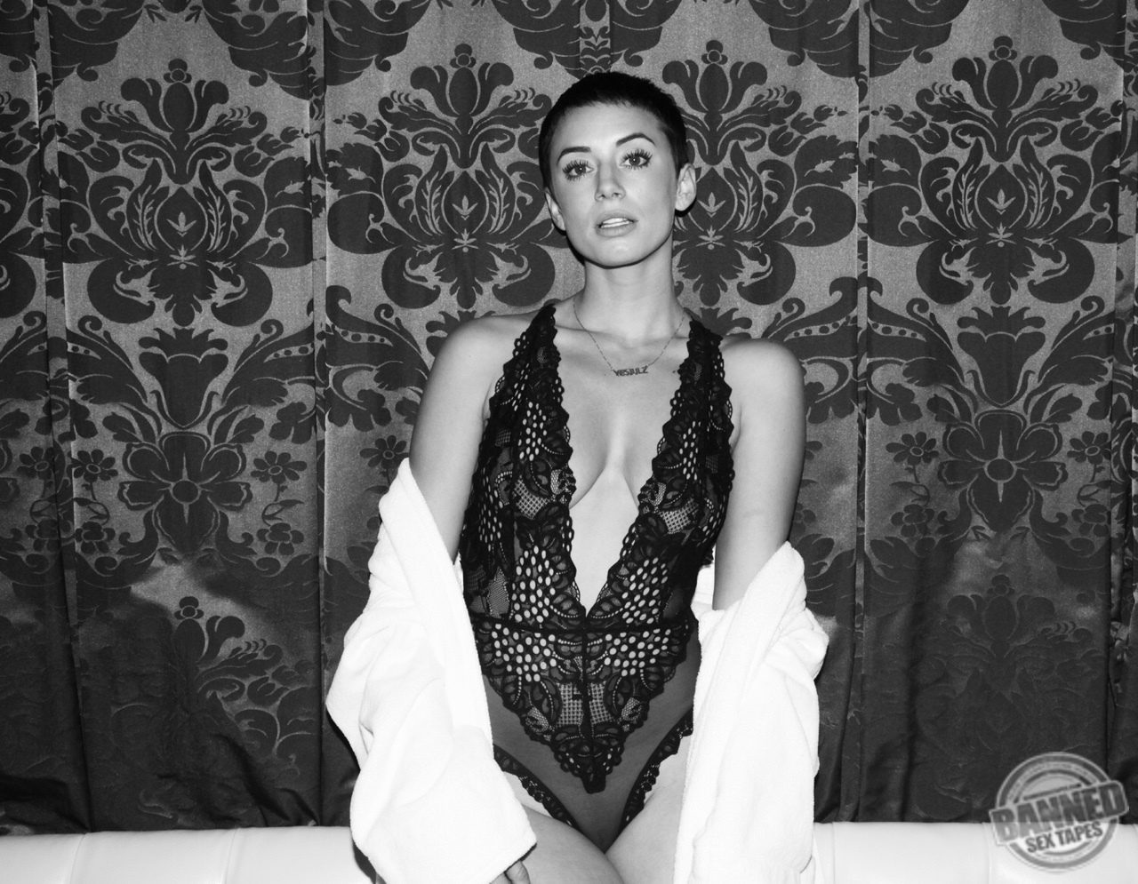 YesJulz: Sex tape & Nude Pics 42