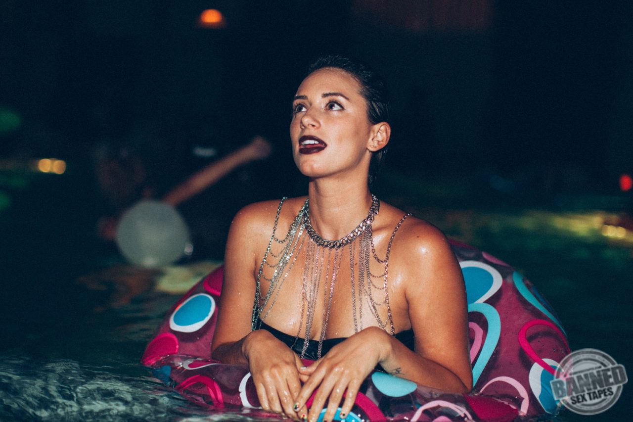 YesJulz: Sex tape & Nude Pics 50