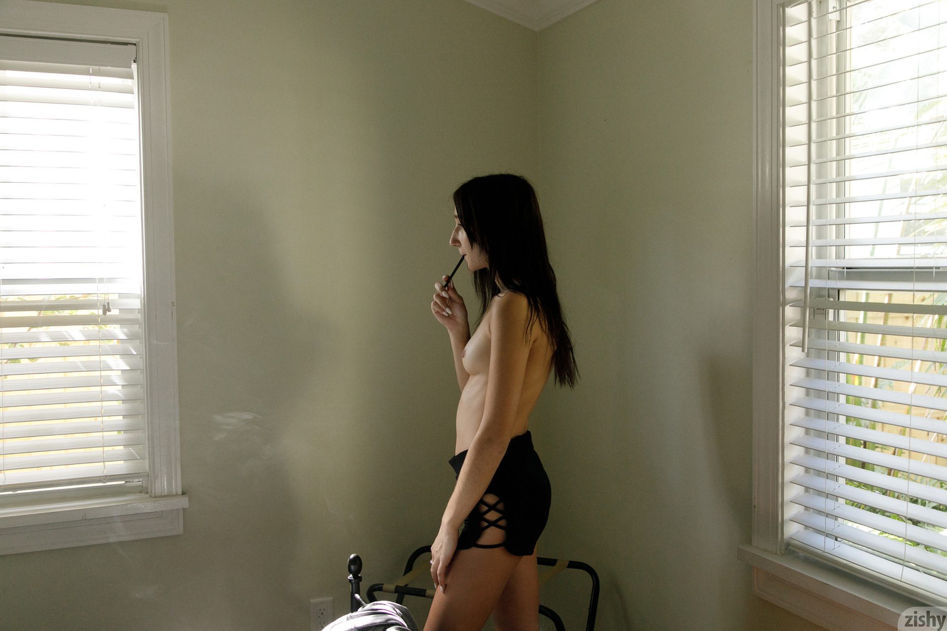 Carmen Rae Where There Is Smoke Zishy (15)