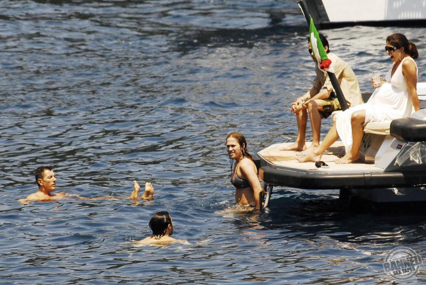 Jennifer Lopez Nude Sex Tape Scandal Comics Icloud Hack 225