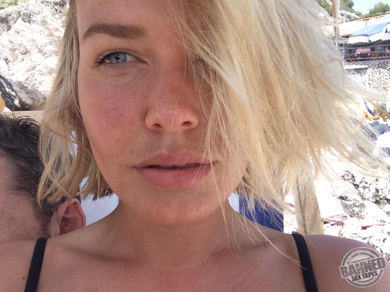 Lara Bingle Leaked Icloud Photos 113