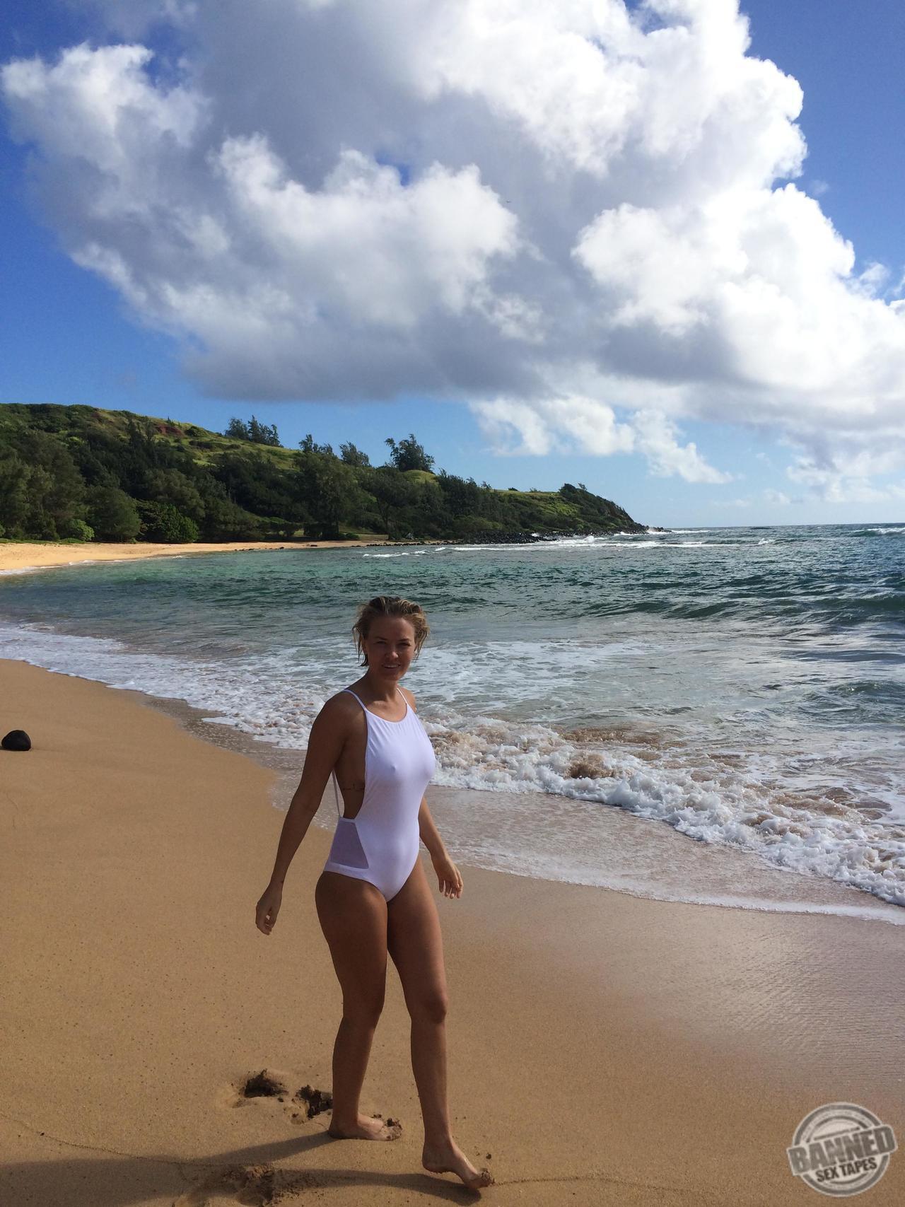 Lara Bingle Leaked Icloud Photos 200