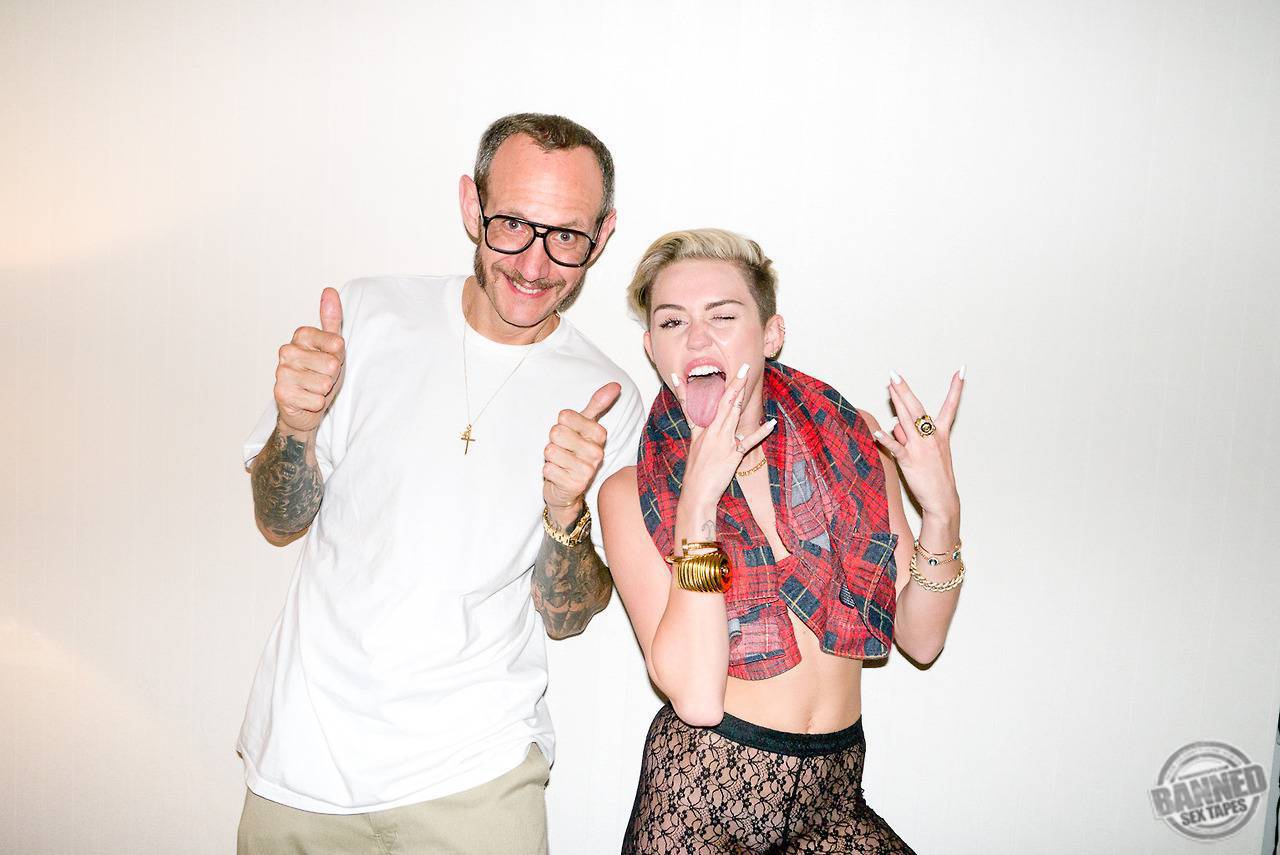 Miley Cyrus Nude Sex Tape Icloud Hack 023