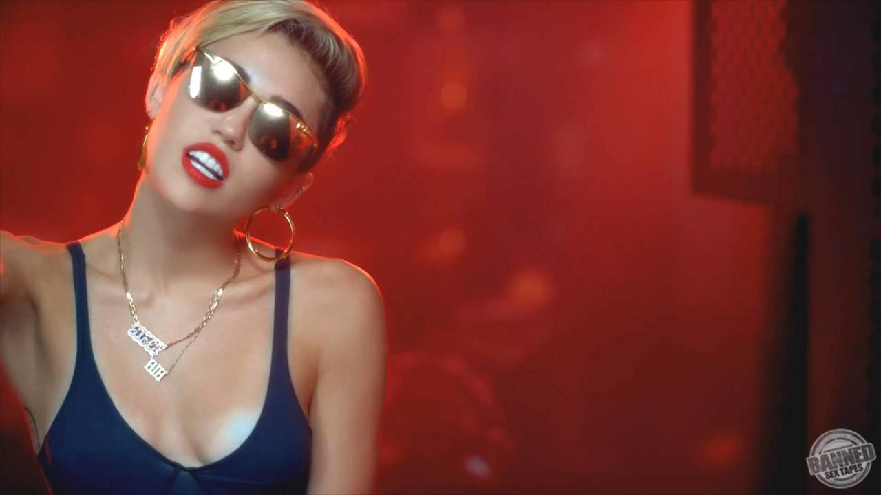 Miley Cyrus Nude Sex Tape Icloud Hack 024
