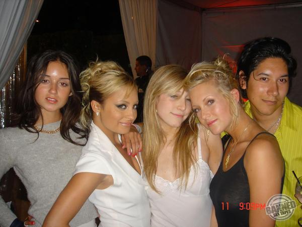 Paris Hilton, Sex Tape, Scandal Comics, Toons, Fakes, Nude Pics 011