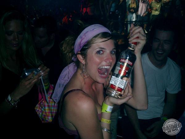 Paris Hilton, Sex Tape, Scandal Comics, Toons, Fakes, Nude Pics 069