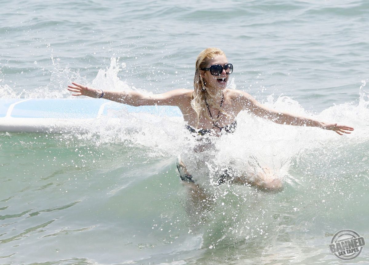 Paris Hilton, Sex Tape, Scandal Comics, Toons, Fakes, Nude Pics 262