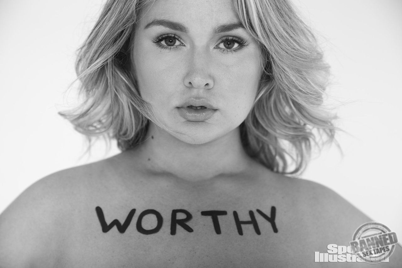 Hunter Mcgrady Nude Photos 043