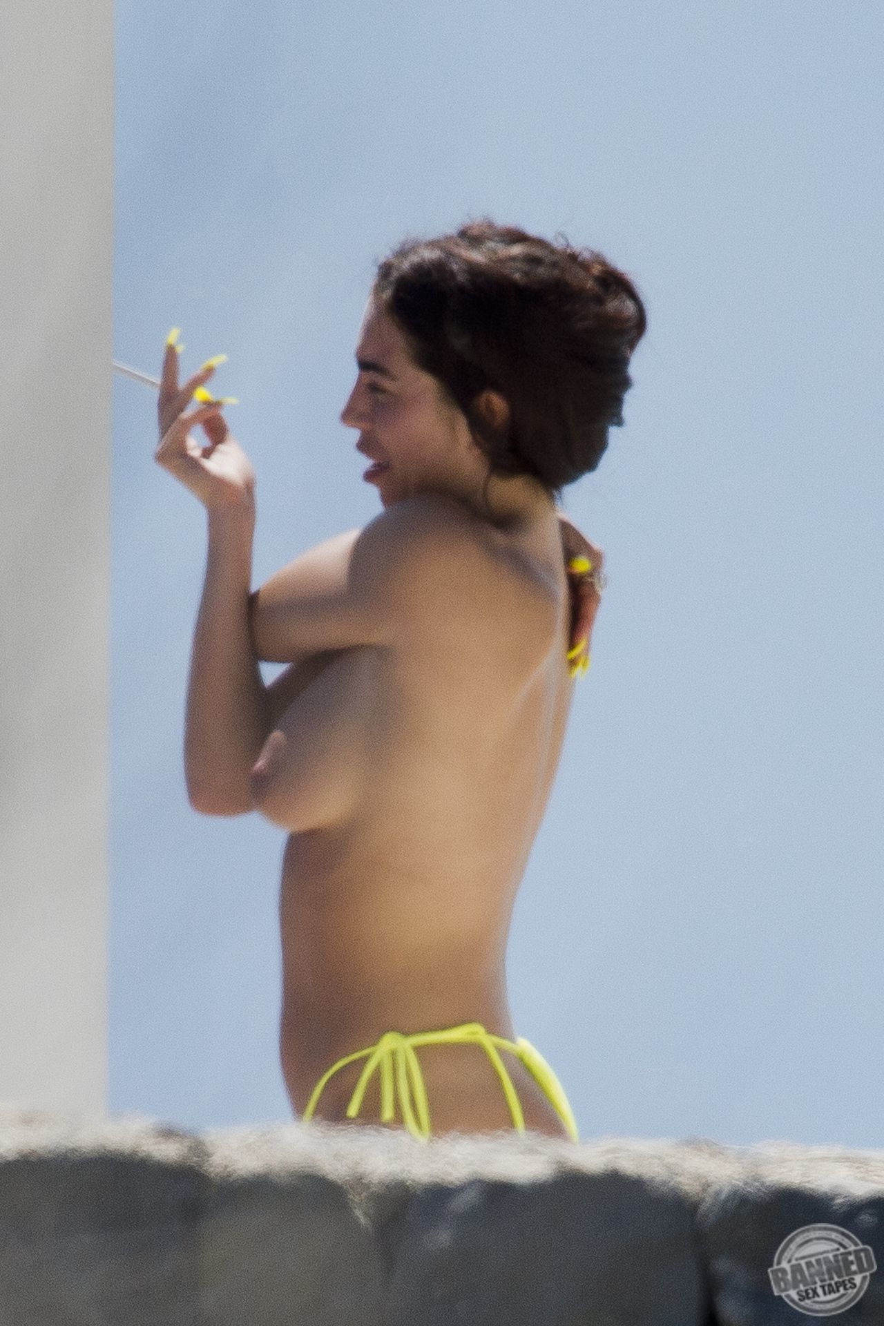 Katie Salmon Topless Photos 009