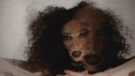 Winnie Harlow See Through Photos 016