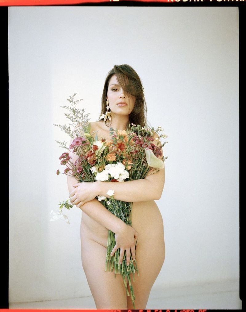 Candice Huffine Nude And Sexy 016