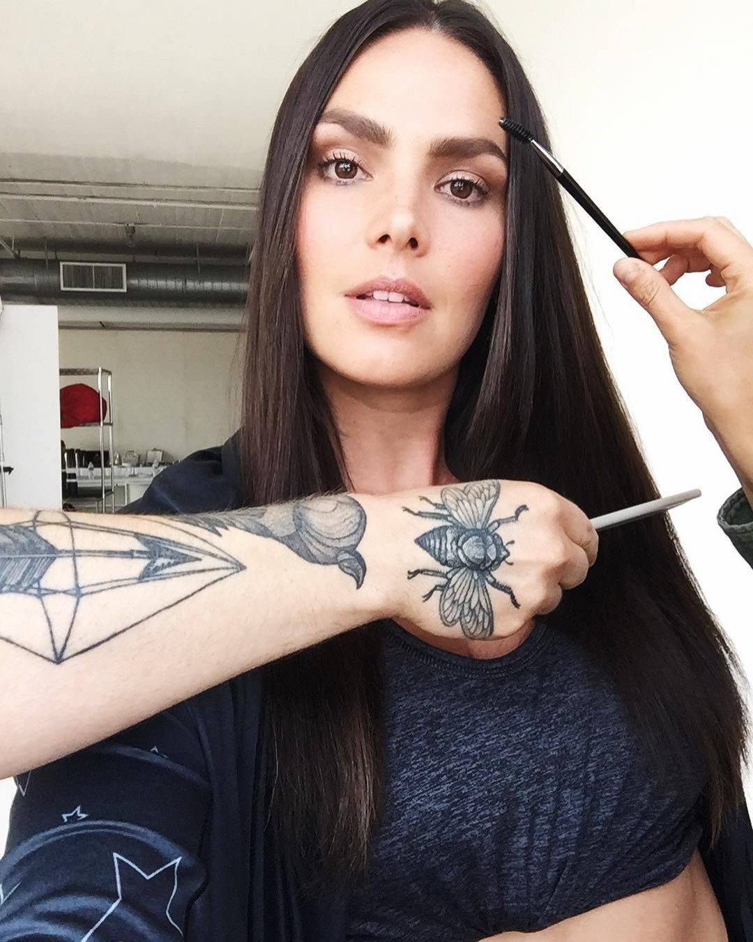 Candice Huffine Nude And Sexy 033