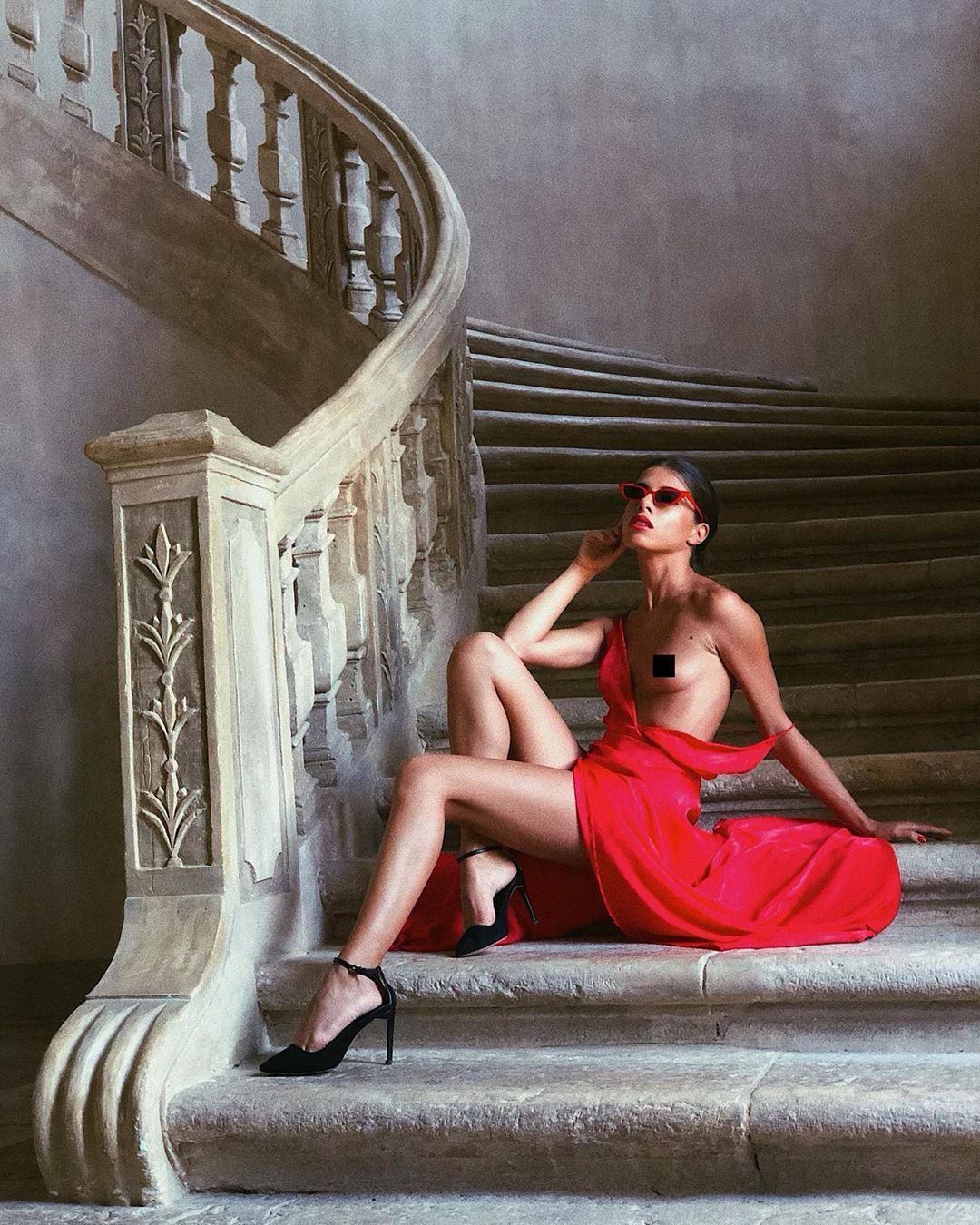 Chiara Bianchino Nude & Sexy 033