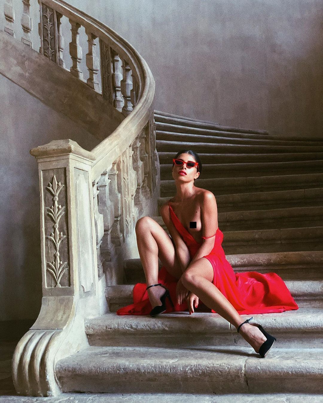 Chiara Bianchino Nude & Sexy 044