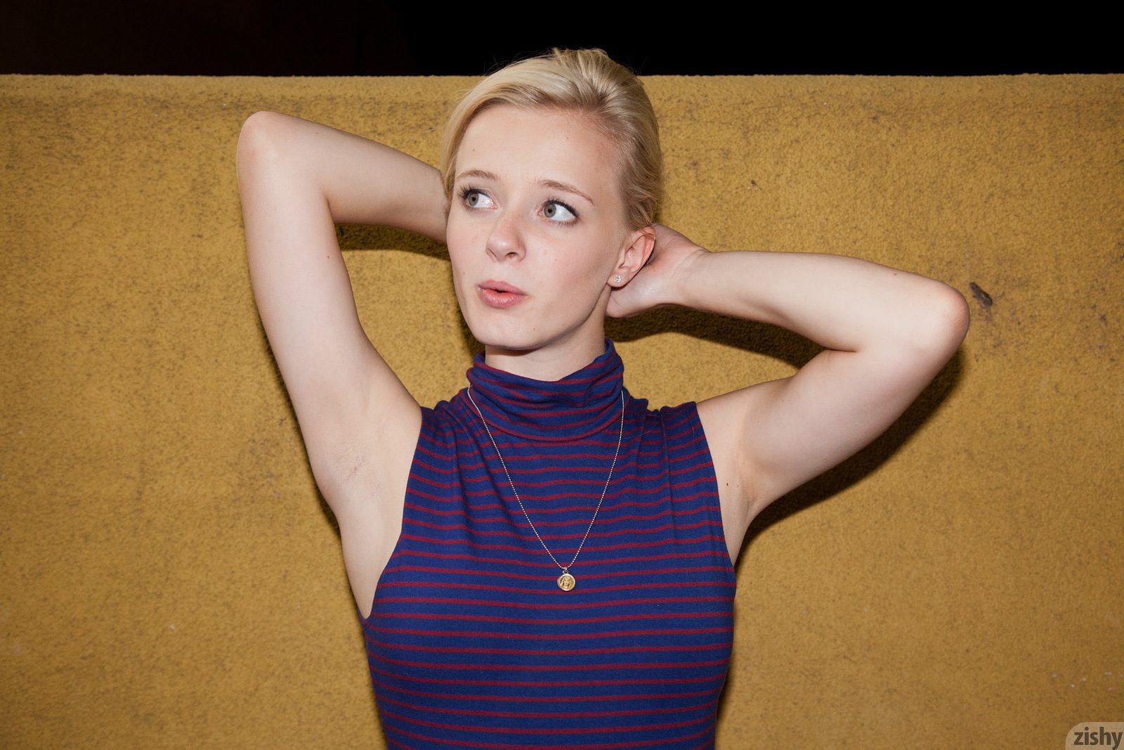 Kenze Thomas Has It Mike's Way Zishy (29)