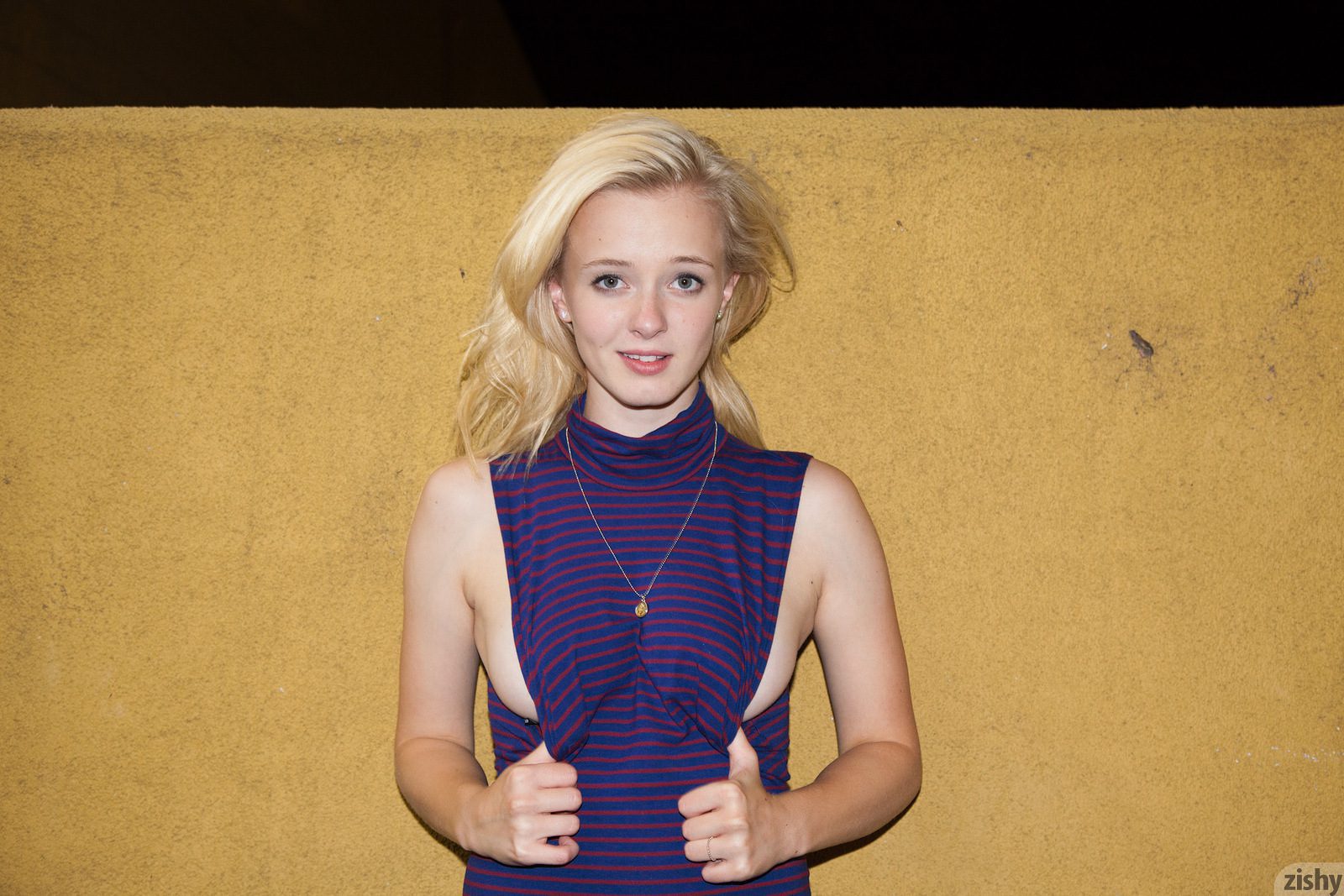 Kenze Thomas Has It Mike's Way Zishy (31)