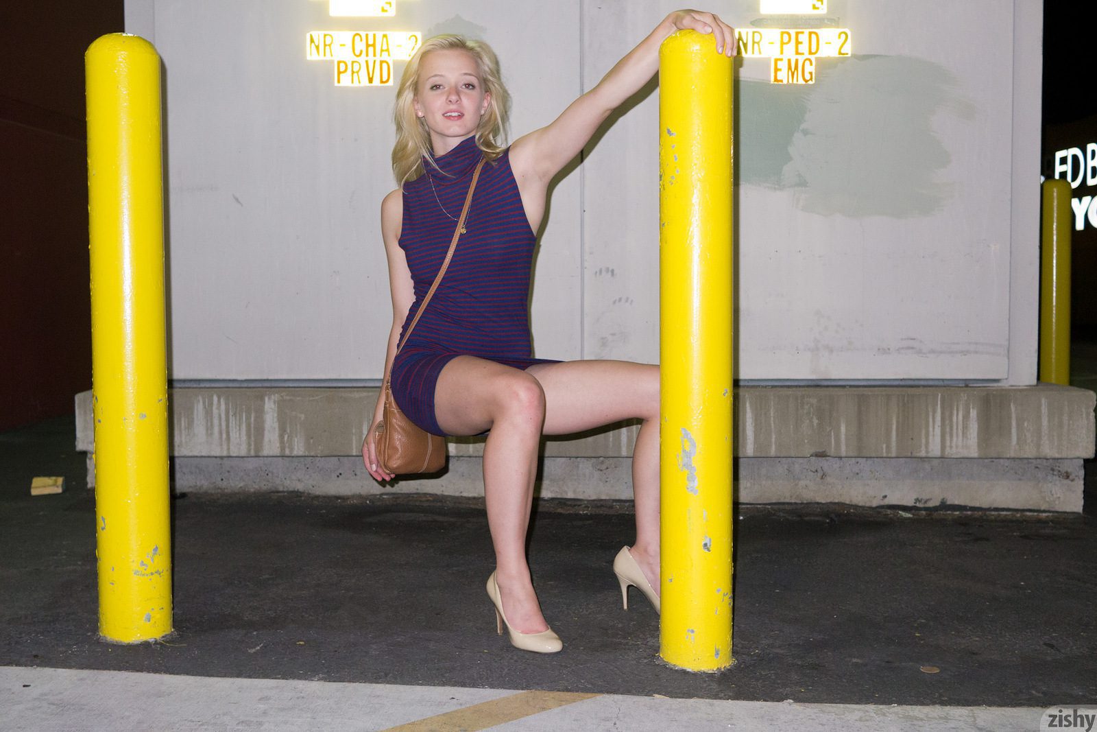 Kenze Thomas Has It Mike's Way Zishy (56)