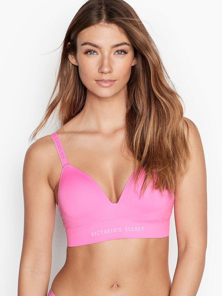 Lorena Rae Sexy & Topless 004