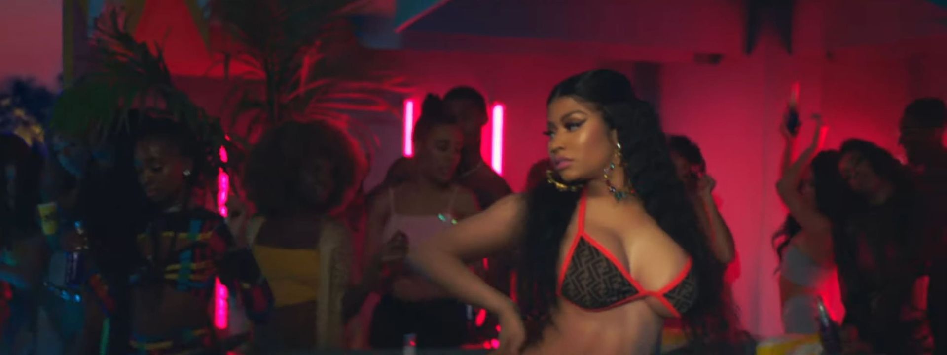 Nicki Minaj Sexy 018