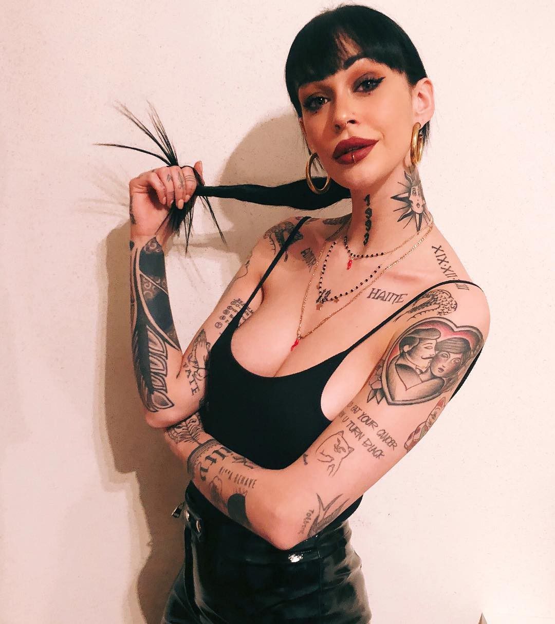 Valentina Dallari Sexy Tattooed Model Photos 020