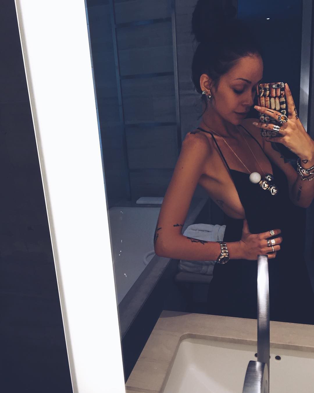 Valentina Dallari Sexy Tattooed Model Photos 036